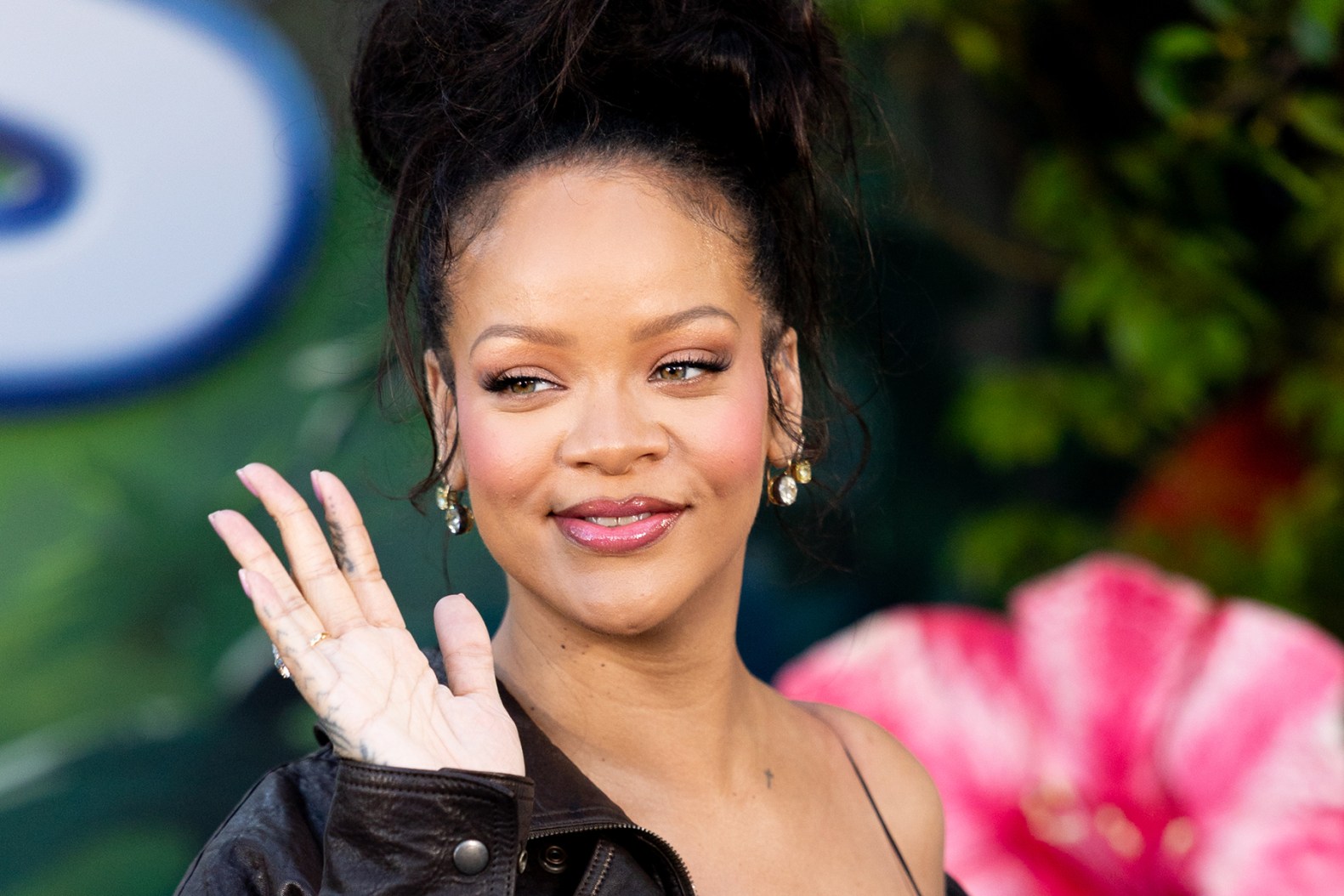 Gunfire Erupts at Rihanna’s Los Angeles Mansion; Suspect in Custody